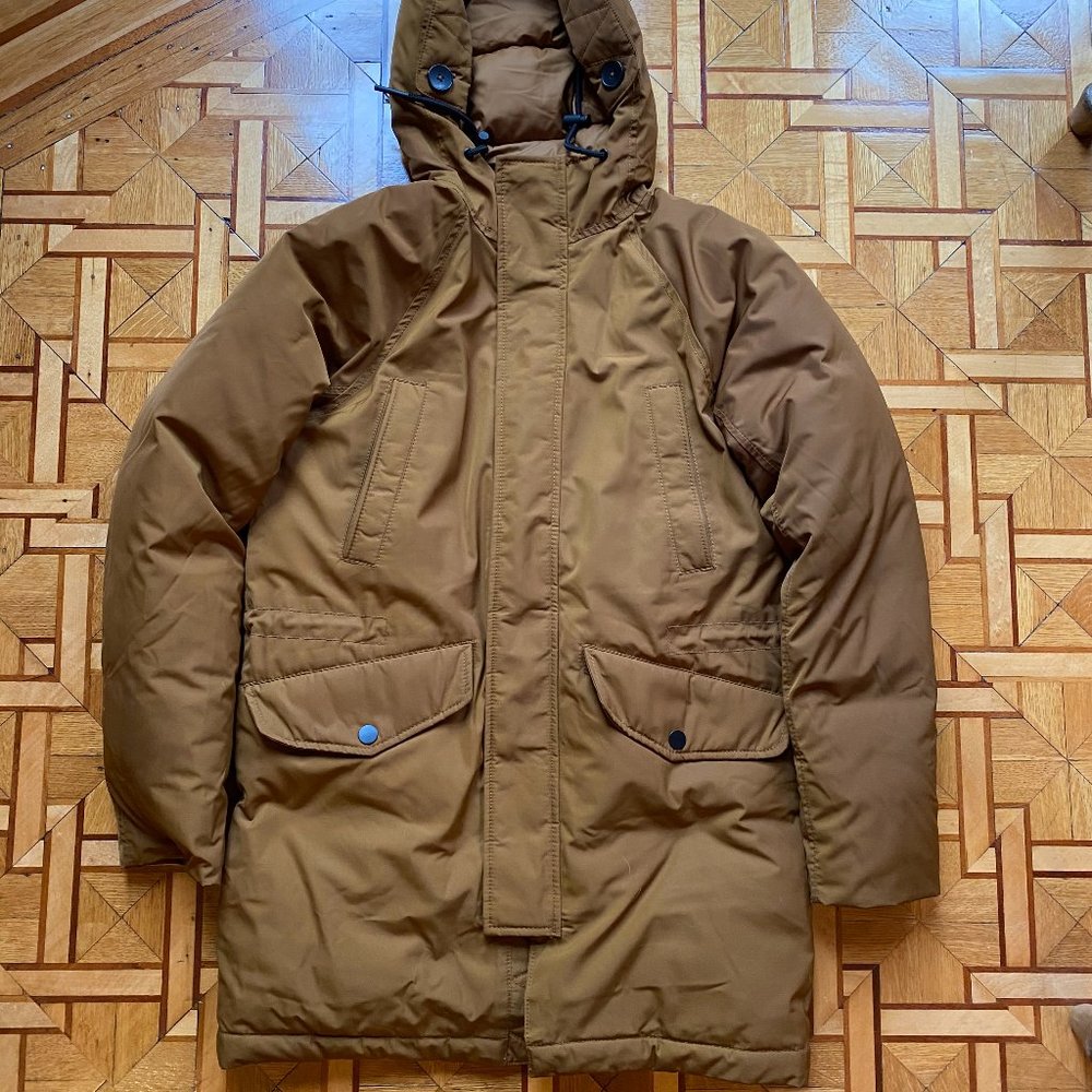 Everlane men's parka, brass colour, size XS